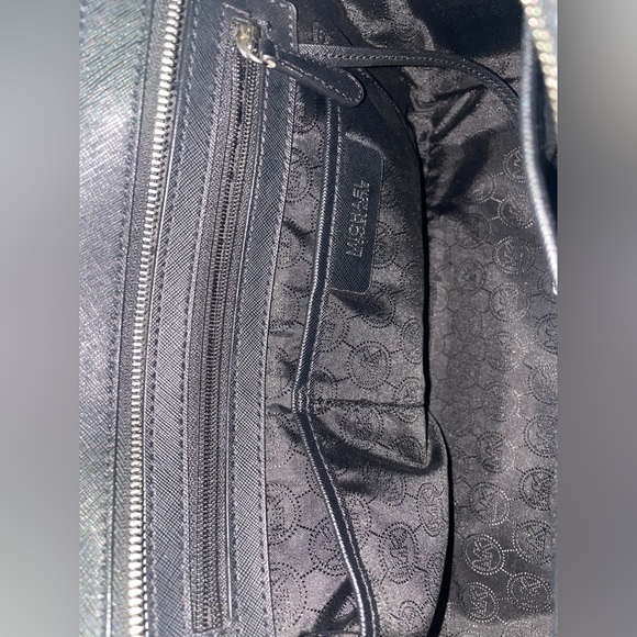 NWOT MICHAEL KORS Selma Large Snake Print Leather Purse Black and Off White - Picture 10 of 14